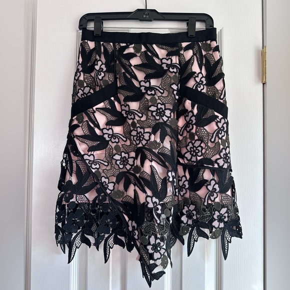 Self-Portrait Nina Mini Skirt Size 6 - Never Worn perfect condition- NWTS - Picture 8 of 14